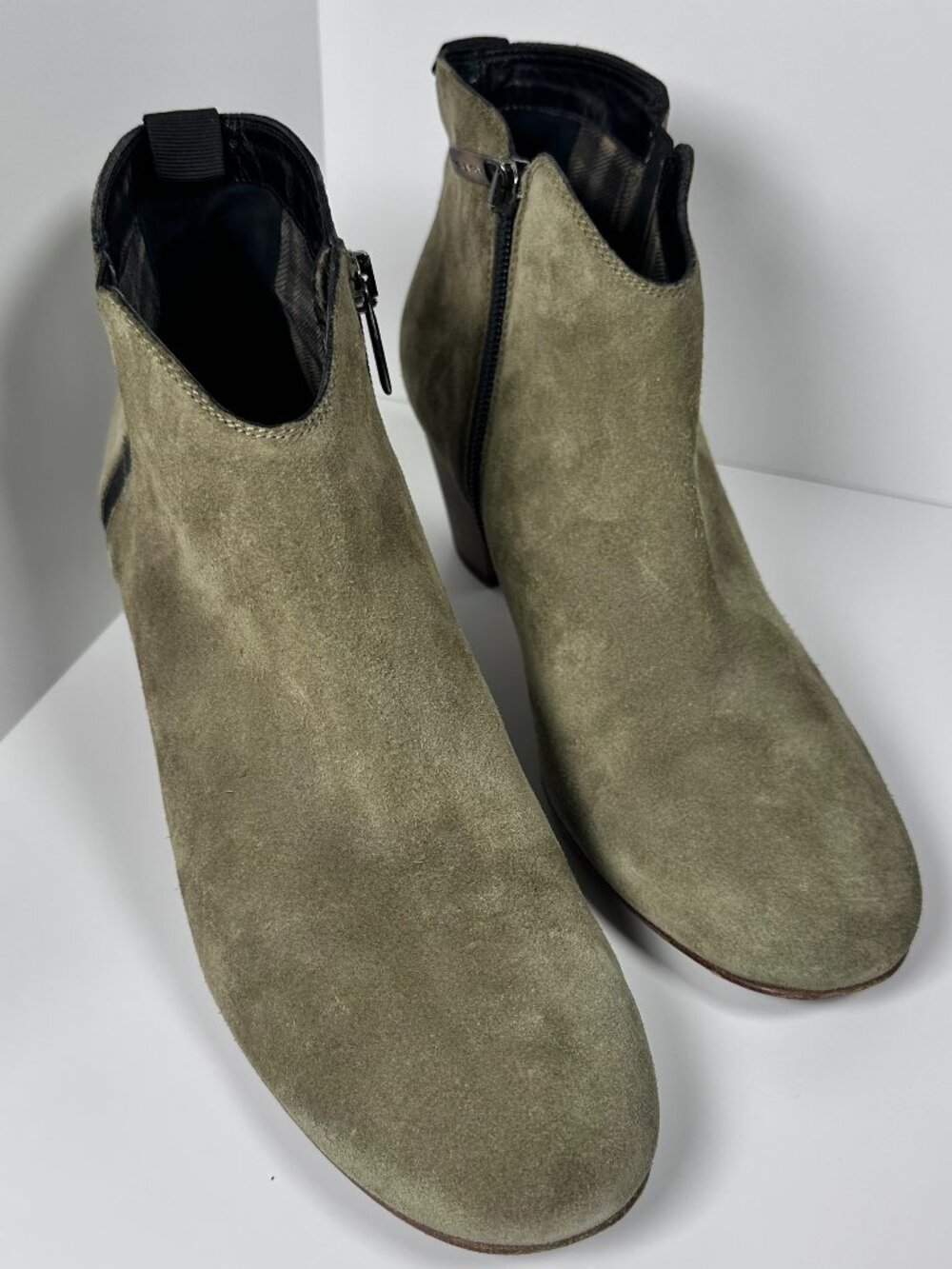 Aquatalia Women's Suede Ankle Booties Olive Green Block Heel Italy Size 11